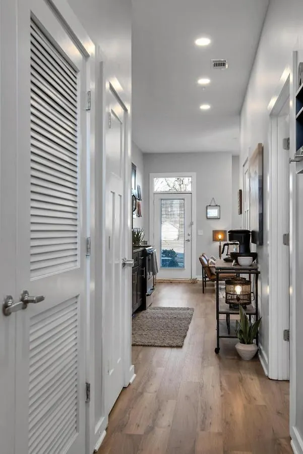 Stylish 2 Bedroom 3 Bed Near Restaurants And Vandy Nashville Casa vacanze